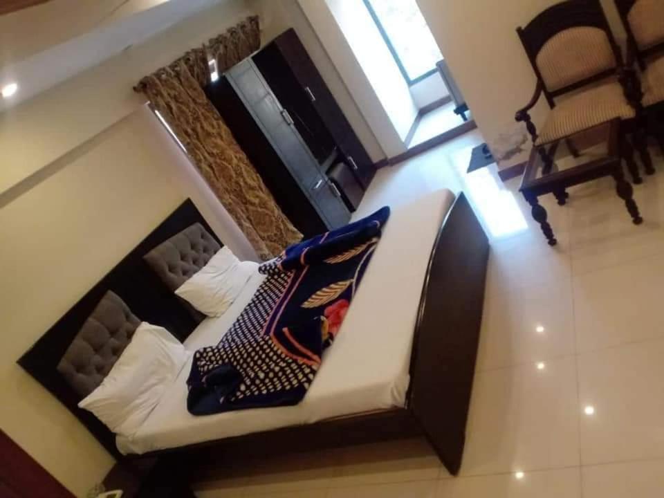 Pak Hotel イスラマバード エクステリア 写真